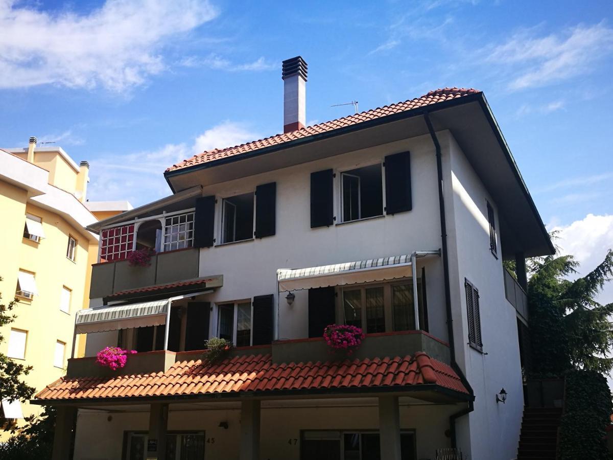 Casa Margherita Affittacamere B&B Follonica Buitenkant foto